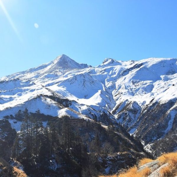 beautiful-snow-coverd-mountains-